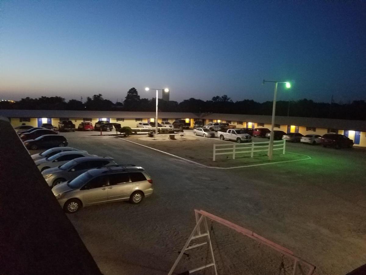 Executive Inn Cisco المظهر الخارجي الصورة